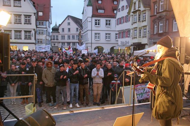 sz-online-20160303-biberach-demo.jpg